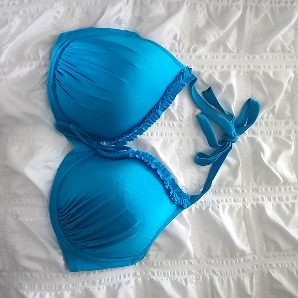 32G (UK) turquoise bikini top